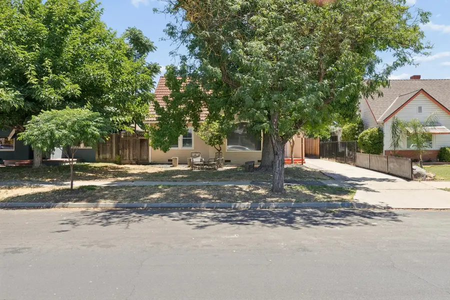 219 Sunset Boulevard, Modesto, CA 95351 - #2