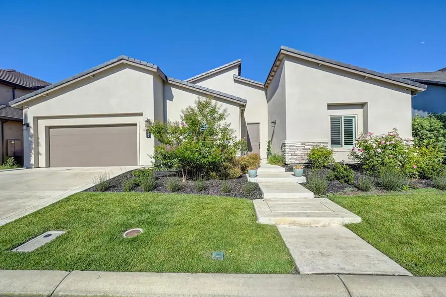10886 St Moritz Circle, Stockton, CA 95209 - #2