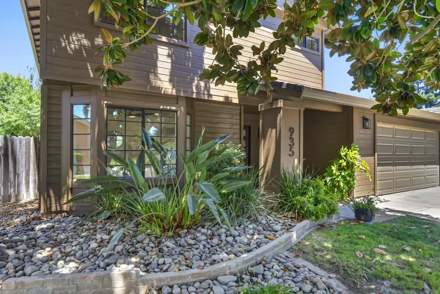 935 Sunwood Way, Sacramento, CA 95831 - #3