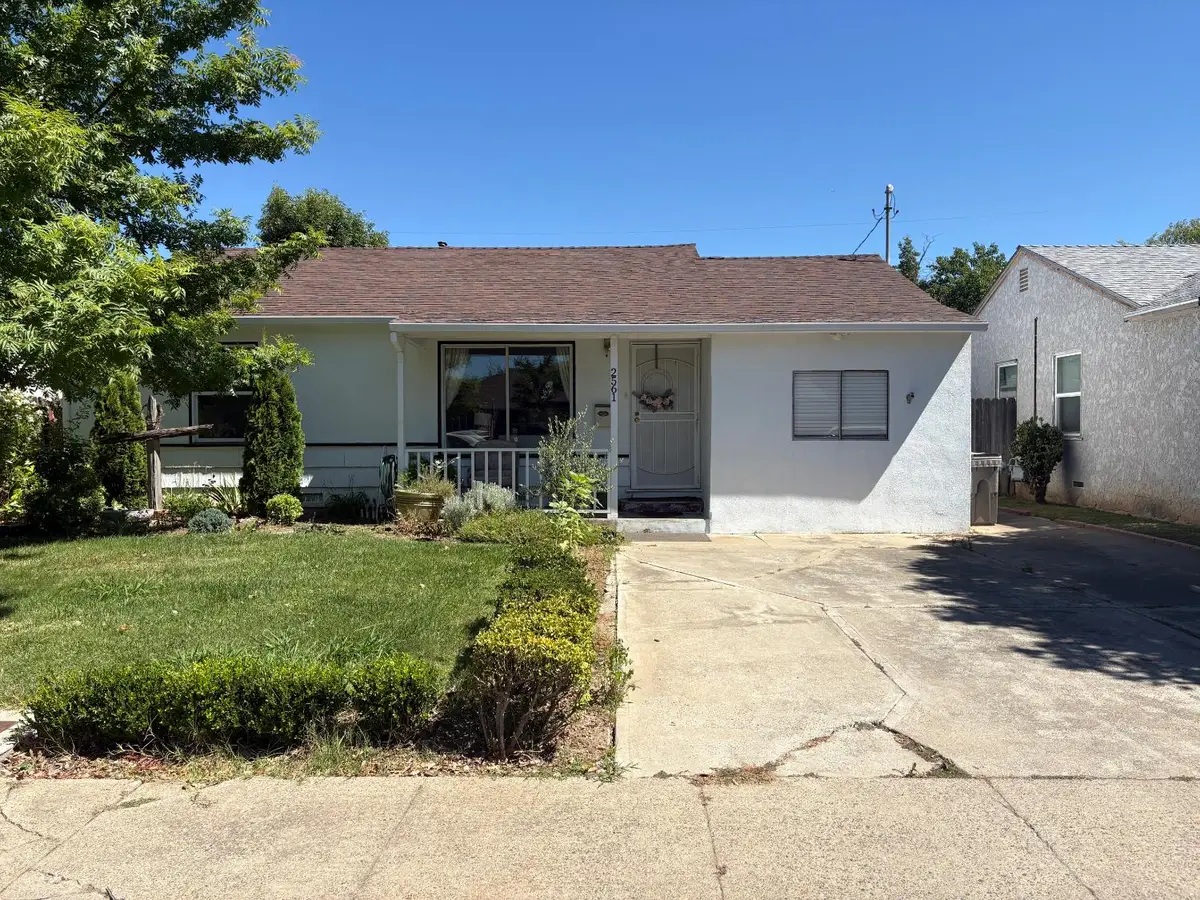 2561 24th Avenue, Sacramento, CA 95820 - #1