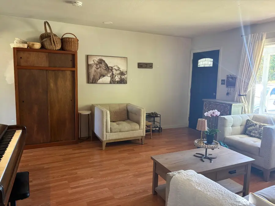 2561 24th Avenue, Sacramento, CA 95820 - #3