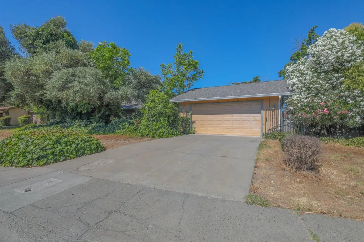 7640 Tattershall Way, Sacramento, CA 95823 - #1