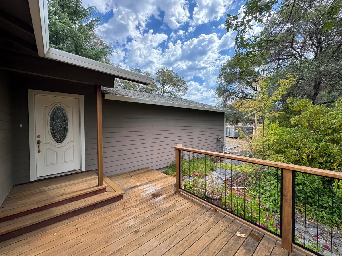 1063 Skyline Drive, Auburn, CA 95602 - #1