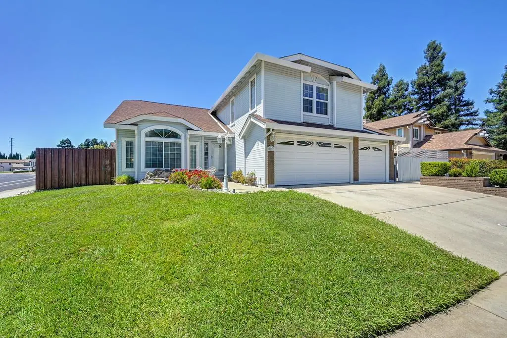 8996 Purple Martin Way, Elk Grove, CA 95758 - #1