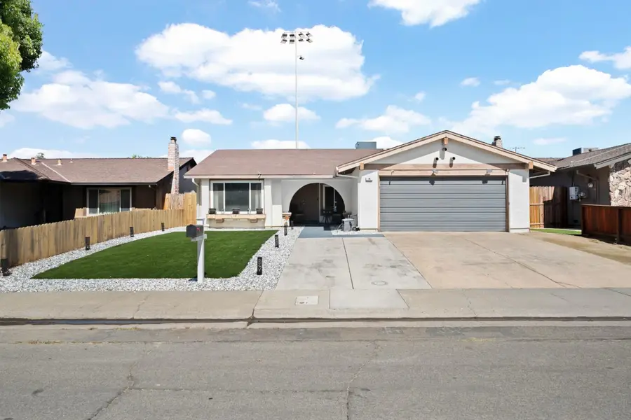 39 Del Vista Circle, Sacramento, CA 95823 - #2