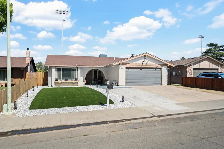 39 Del Vista Circle, Sacramento, CA 95823 - #3