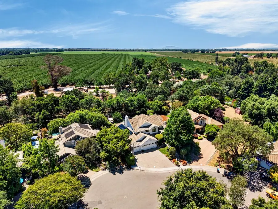 1731 El Pescador Court, Davis, CA 95618 - #3