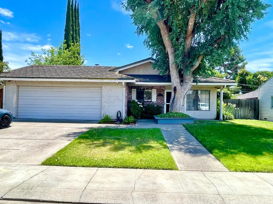 2052 Del Rio Drive, Stockton, CA 95204 - #2