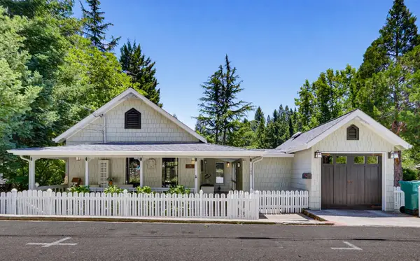 124 Grove Street, Nevada City, CA 95959