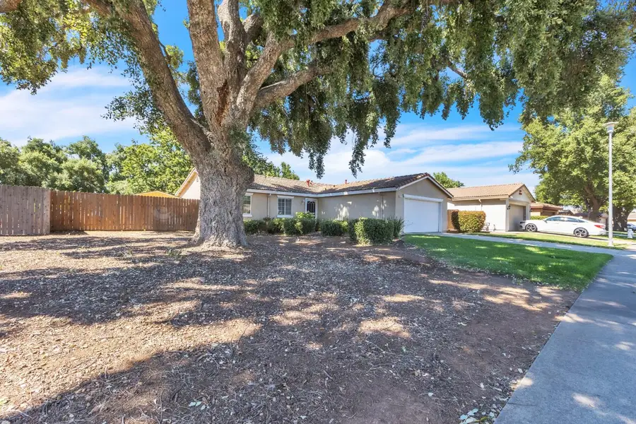 4272 Aubergine Way, Mather, CA 95655 - #3