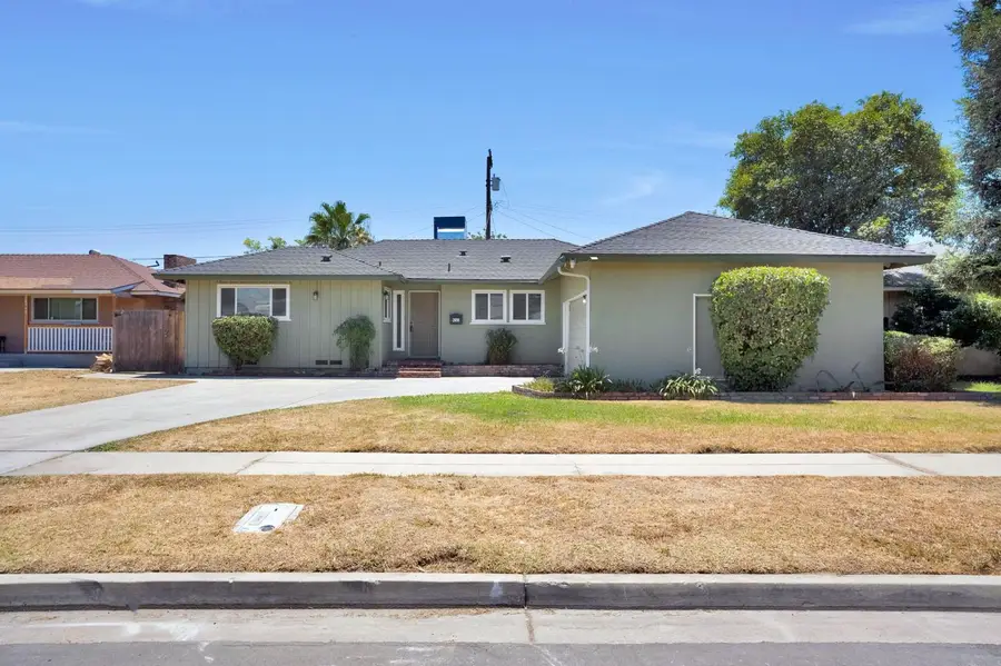 2938 E Willis Avenue, Fresno, CA 93726 - #2