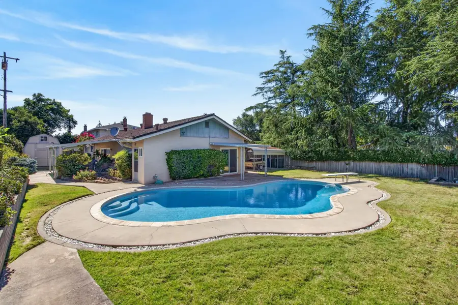 6516 Meadowcreek Way, Citrus Heights, CA 95621 - #2