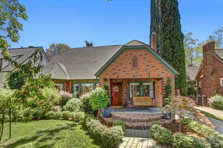 725 33rd Street, Sacramento, CA 95816 - #3
