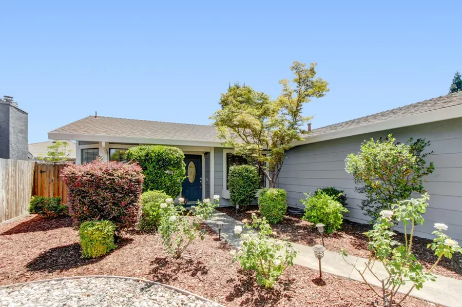 678 Young Way, Roseville, CA 95678 - #2