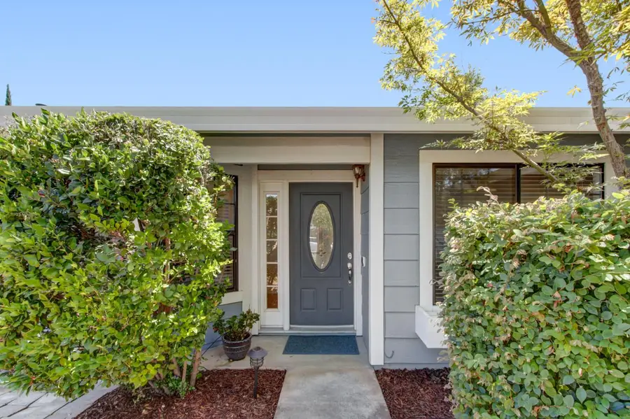 678 Young Way, Roseville, CA 95678 - #3