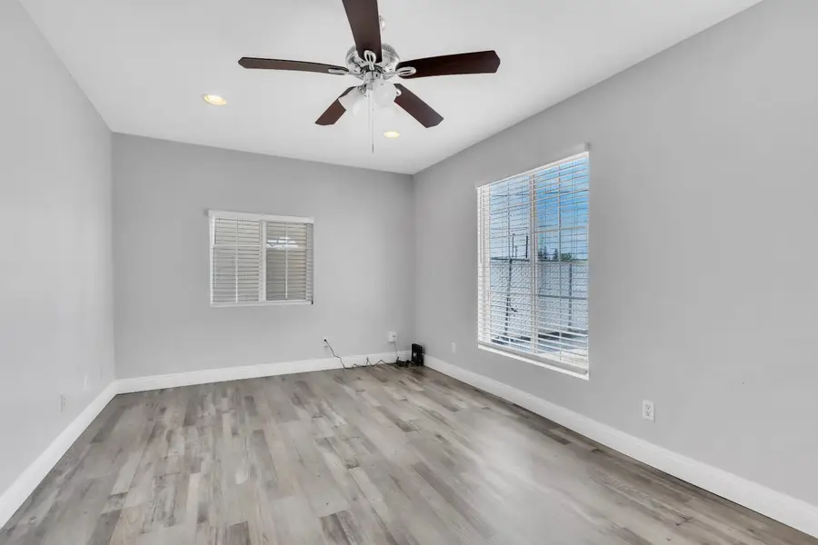 8024 19th Avenue, Sacramento, CA 95826 - #3