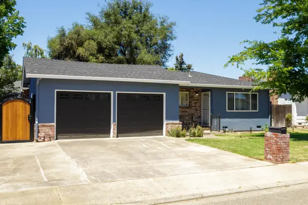 30 Willow Glen Avenue, Oakdale, CA 95361