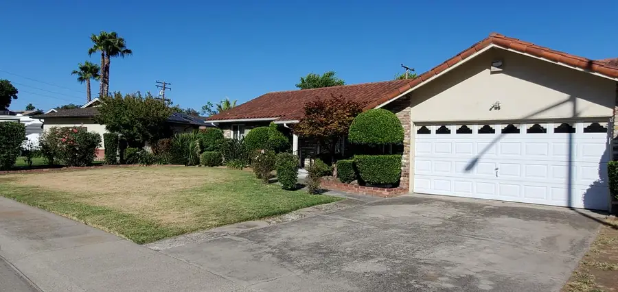 7722 Woodside Drive, Stockton, CA 95207 - #3