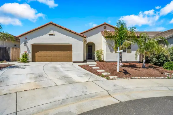9475 Pasaje Place, Elk Grove, CA 95624