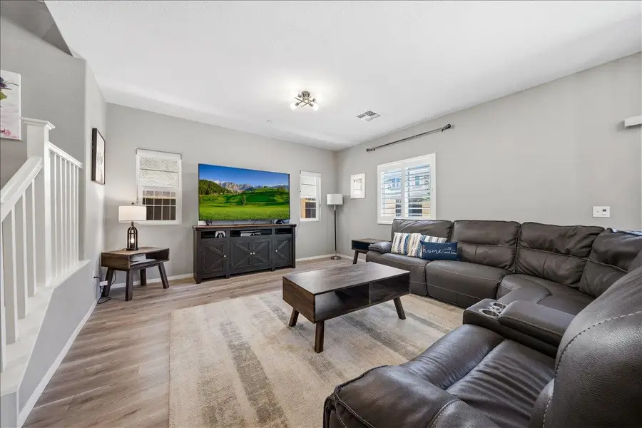 4040 Parkmoor Lane, Roseville, CA 95747 - #3