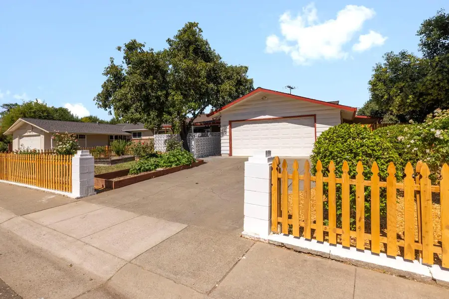 9133 Rosewood Drive, Sacramento, CA 95826 - #3