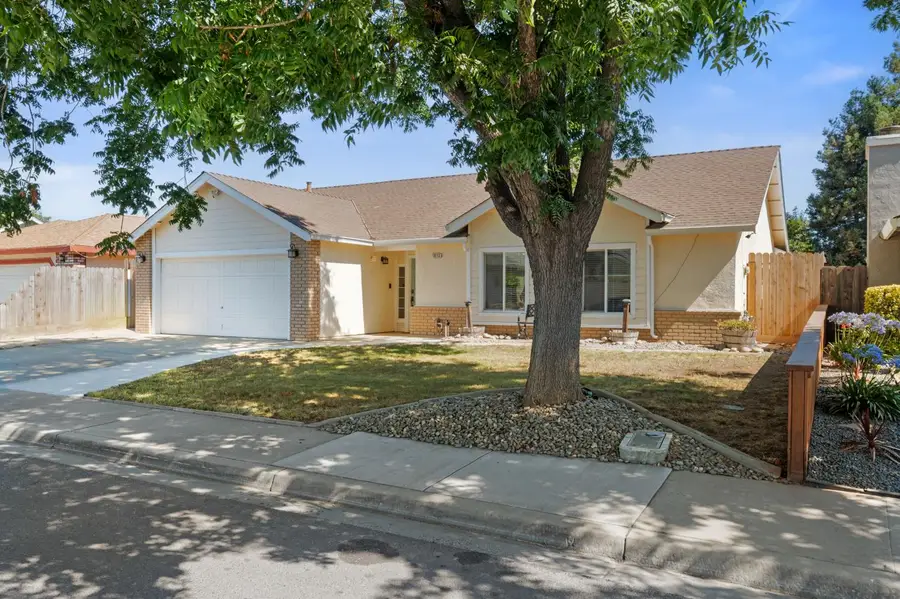 1073 Wickel Street, Turlock, CA 95382 - #2