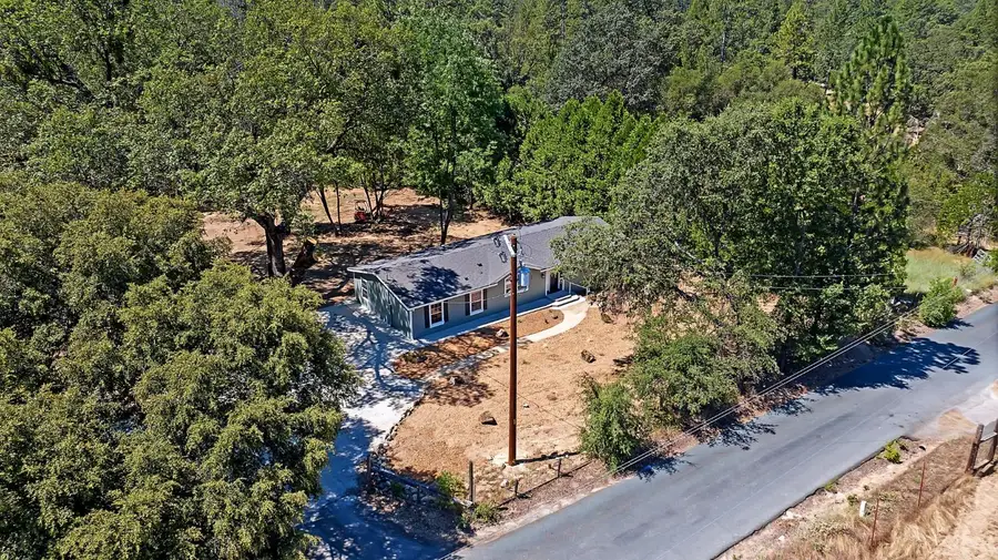 7071 Perry Creek Road, Somerset, CA 95684 - #2