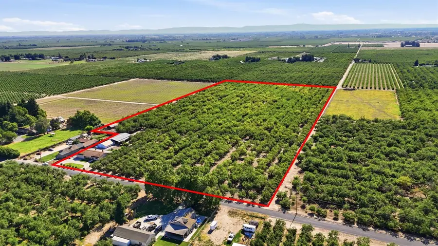 3015 S Waring Road, Denair, CA 95316 - #2