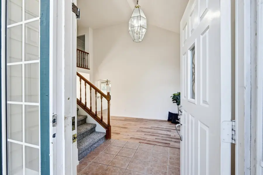 5209 Meadowland Way, Elk Grove, CA 95758 - #3