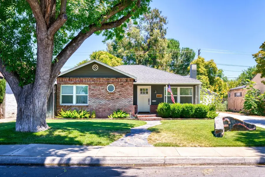 320 N Santa Cruz Avenue, Modesto, CA 95354 - #2