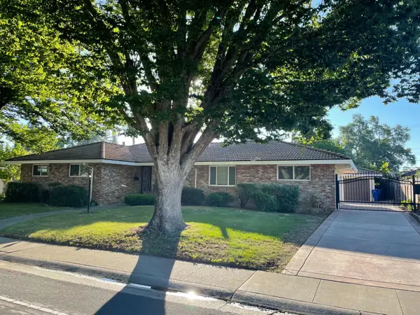 6181 S Land Park Drive, Sacramento, CA 95831