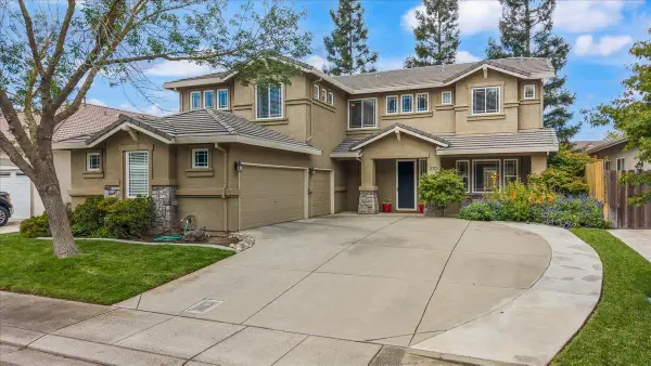 2701 Ashbrook Drive, Modesto, CA 95355
