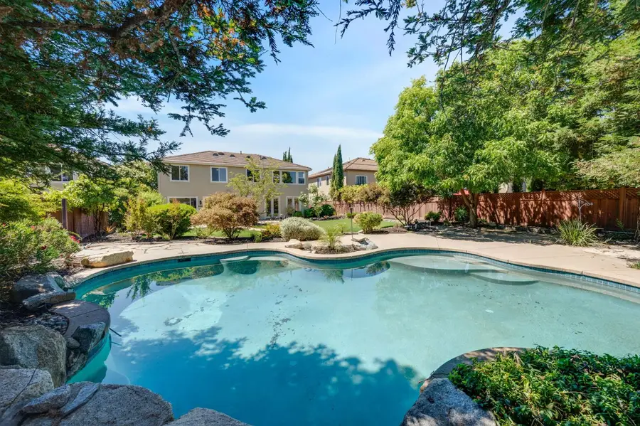 3277 Mount Tamalpais Drive, Roseville, CA 95747 - #2