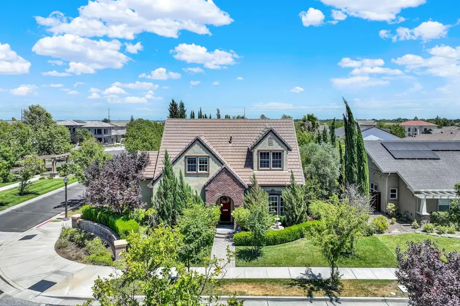 2101 Promenade Drive, Woodland, CA 95776 - #2