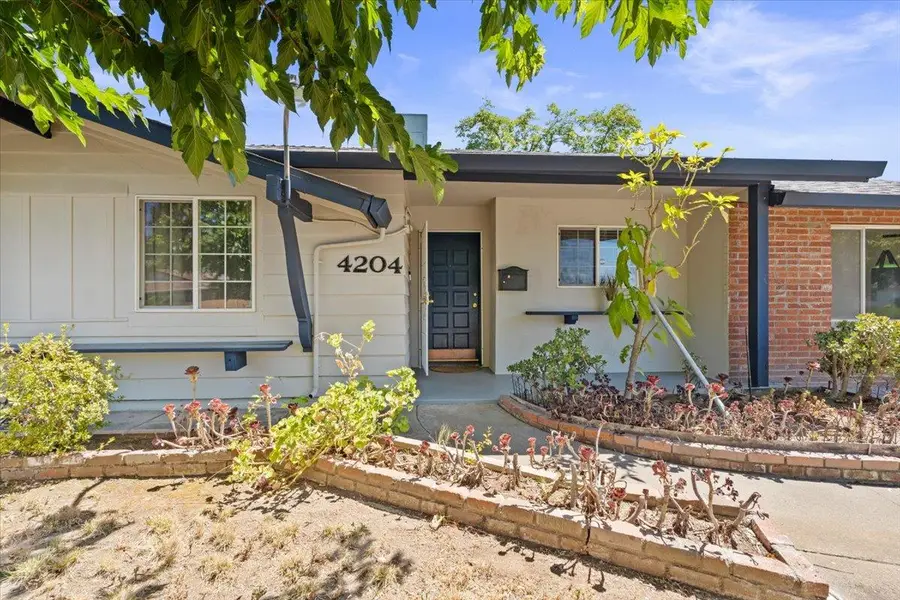 4204 Gothberg Avenue, North Highlands, CA 95660 - #3
