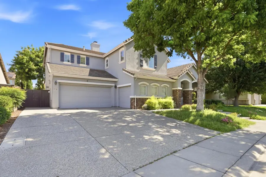9728 Country Falls Lane, Elk Grove, CA 95757 - #2