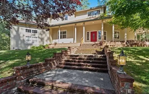 17520 Sawmill Road, Meadow Vista, CA 95722