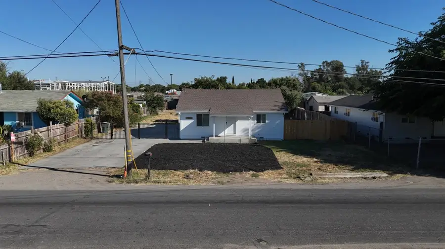 3044 Munford Avenue, Stockton, CA 95205 - #2
