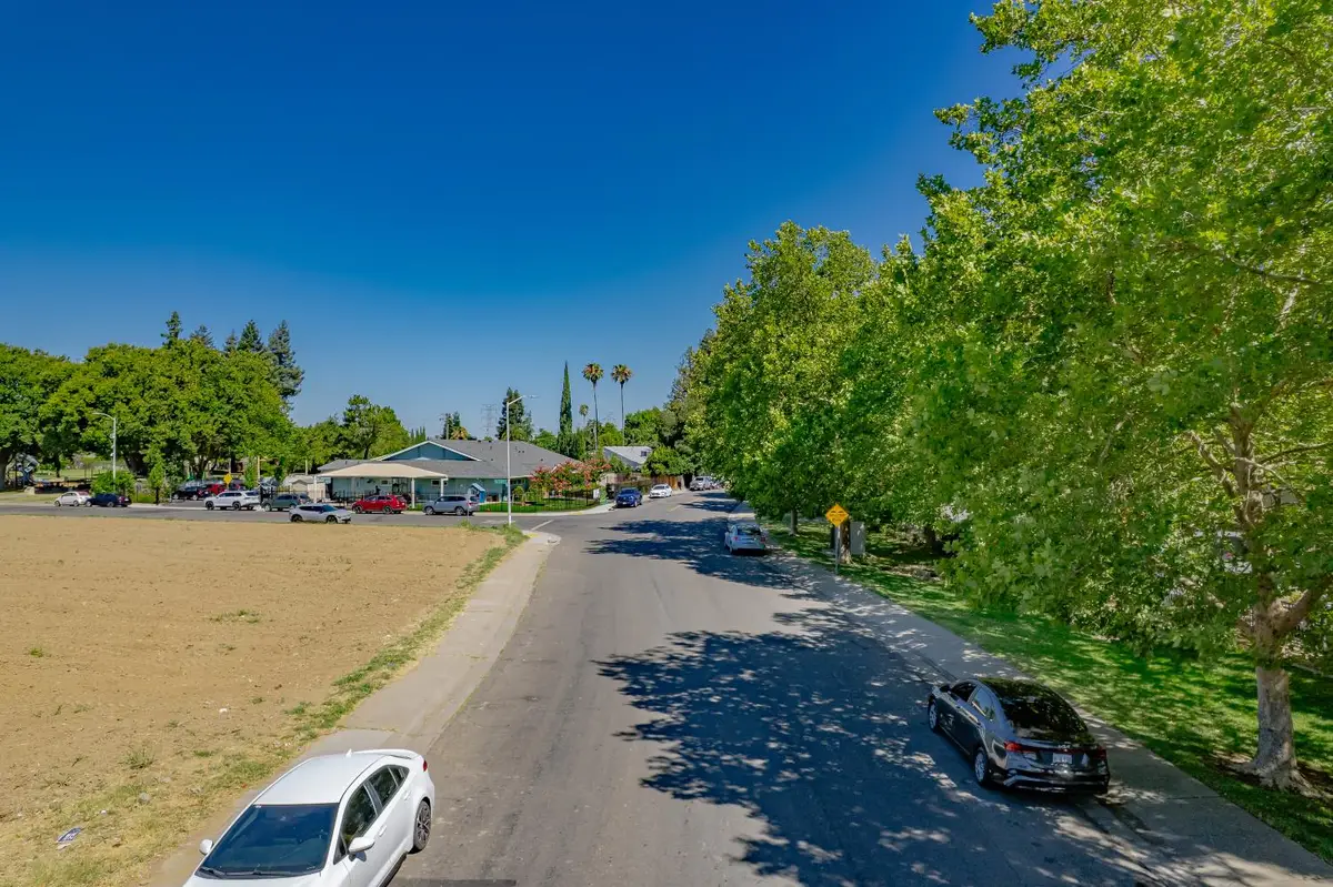 2391 Northview Drive, Sacramento, CA 95833 - #1