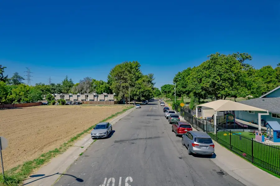 2391 Northview Drive, Sacramento, CA 95833 - #3