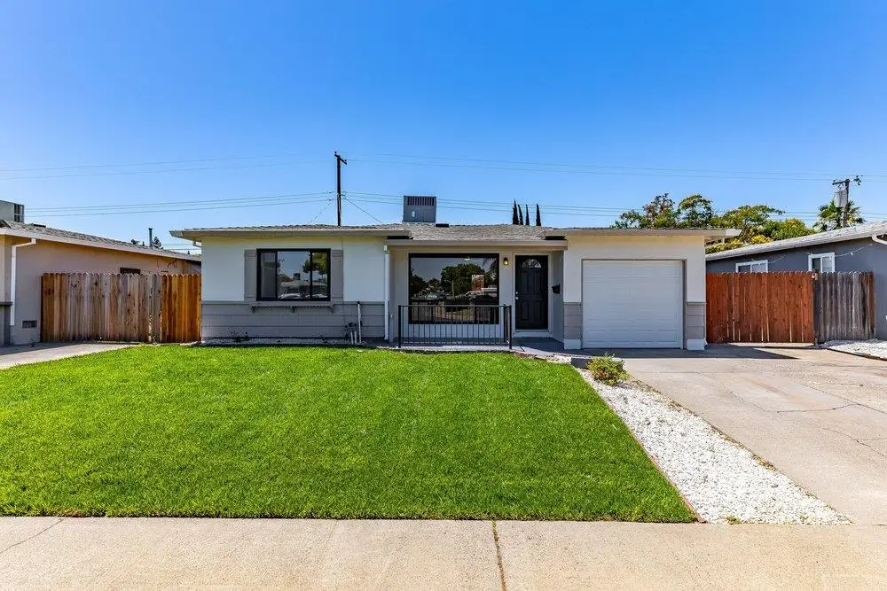 6650 40th Avenue, Sacramento, CA 95824 - #1