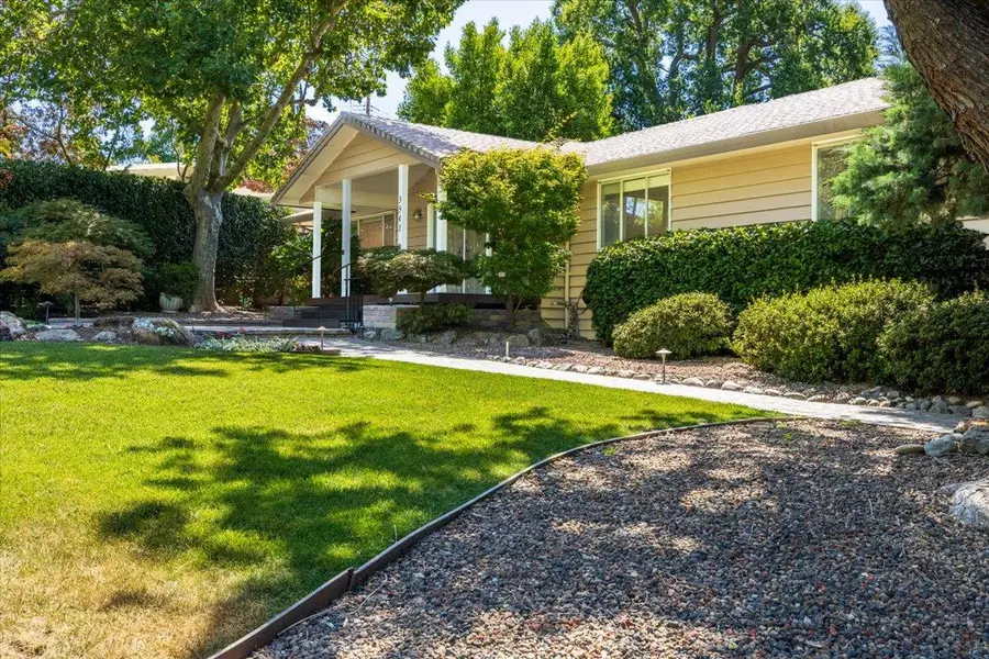 3941 Orangewood Drive, Fair Oaks, CA 95628 - #2
