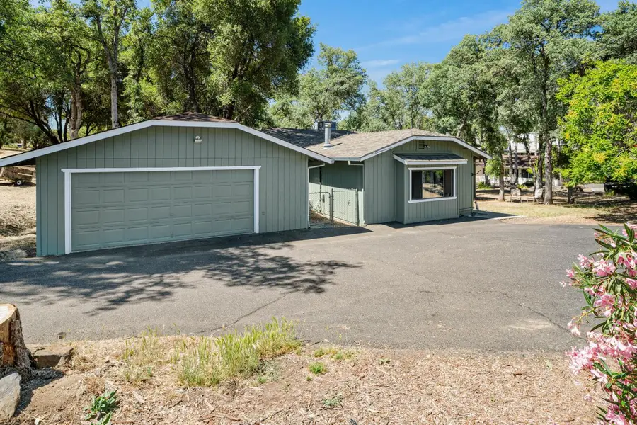 21014 Ferretti Road, Groveland, CA 95321 - #3