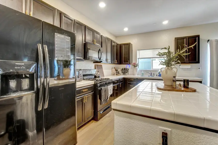1328 Altaparke Avenue, Sacramento, CA 95834 - #3