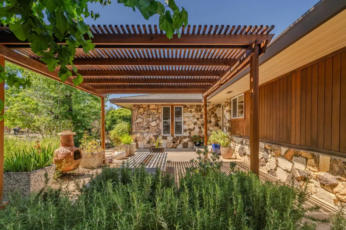 230 Kern Street, Jackson, CA 95642 - #1