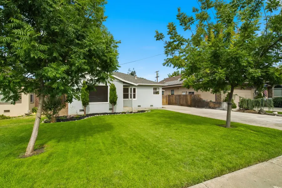347 Vera Avenue, Ripon, CA 95366 - #2