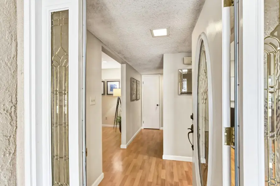 1155 Janey Way, Sacramento, CA 95819 - #3