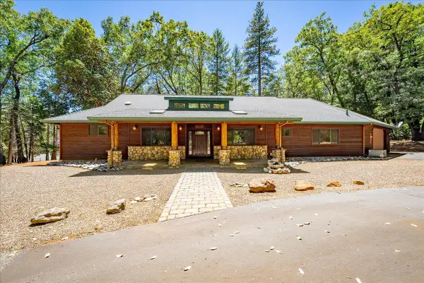 5109 Crestline Drive, Foresthill, CA 95631