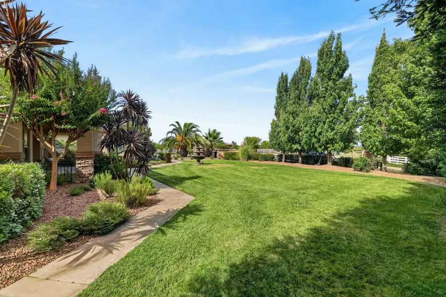 9899 Trailhead Court, Wilton, CA 95693 - #2