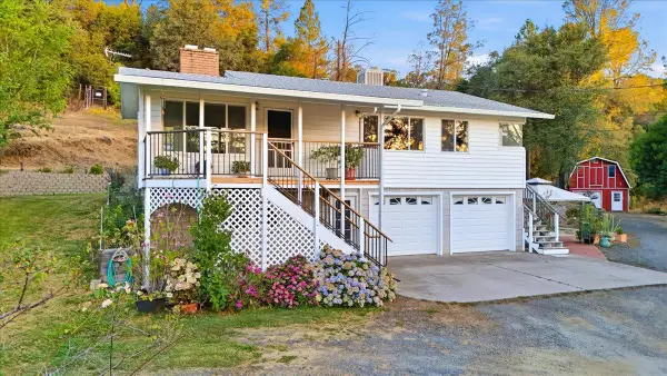 10284 Mystery Lane, Rough and Ready, CA 95975